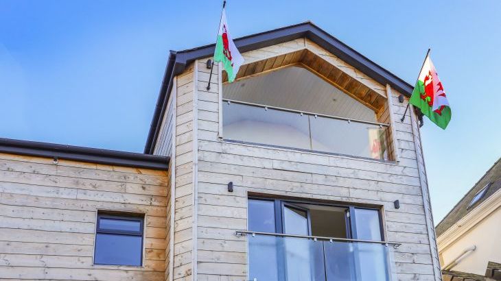 Bryn Min Manton Penthouse - Photo 2