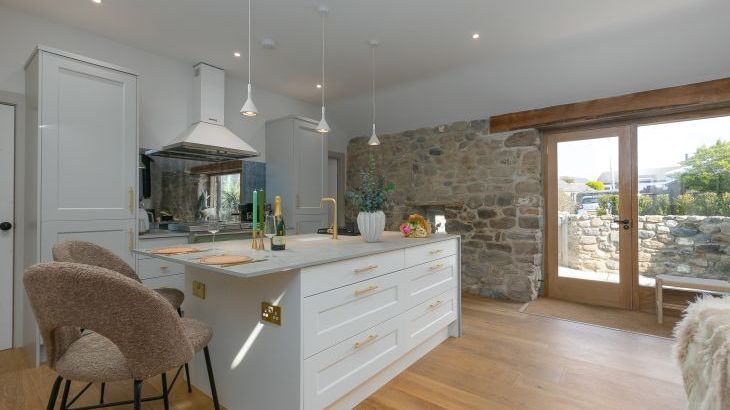 The Wink, Cape Cornwall - Photo 16