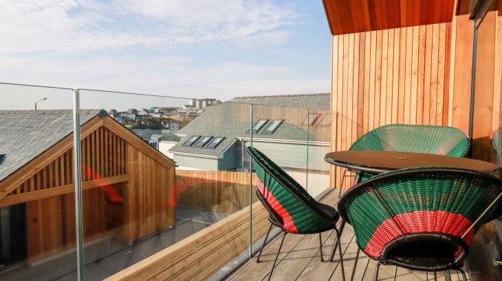 Porth Cove - Photo 12