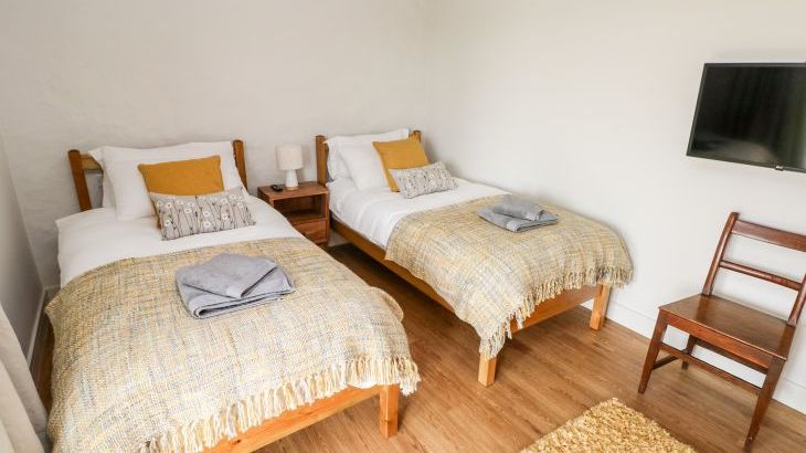 Glowty Brynbedw - Photo 13