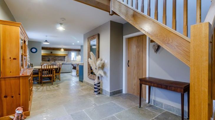 The Hay Barn - Photo 11