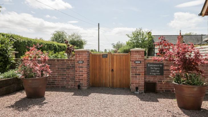 Little Lugg - Photo 34