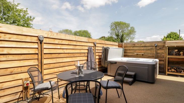 Little Lugg - Photo 21