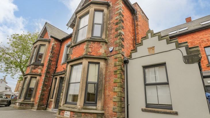 Railway House - Main Photo