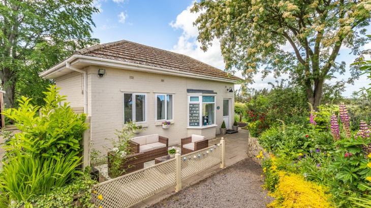 Bracken Barn Cottage - Main Photo