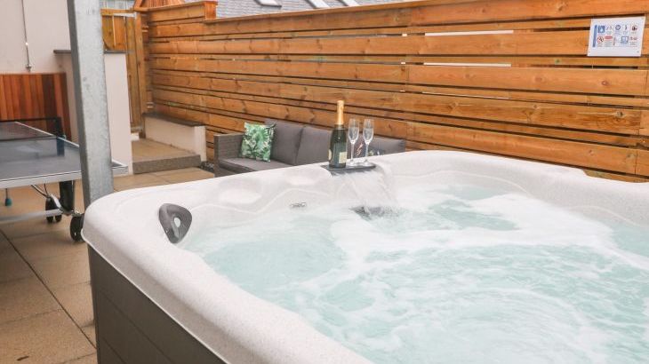 Porth Cove - Photo 35