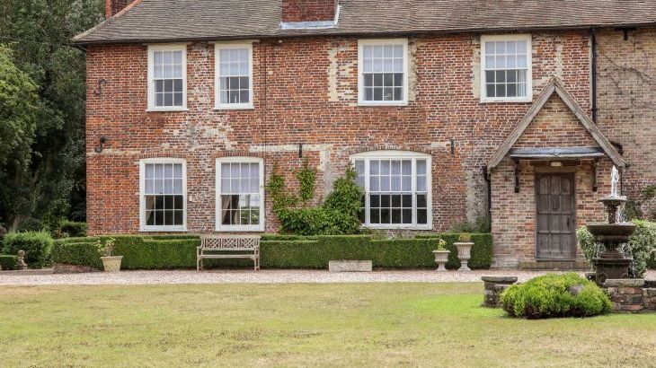 Solton Manor - Photo 1