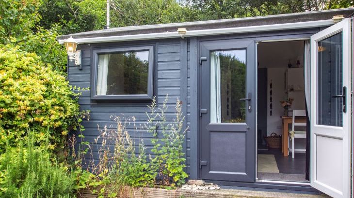 The Shepherd's Hut - Photo 2