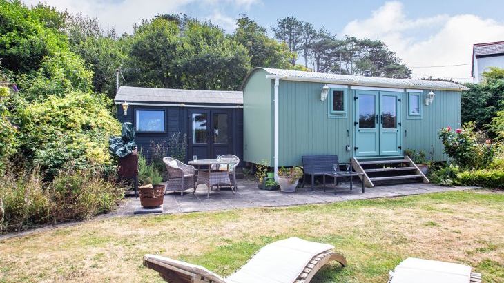 The Shepherd's Hut - Photo 21