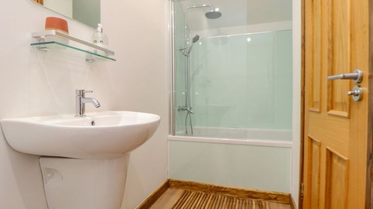 St Keverne - Photo 12