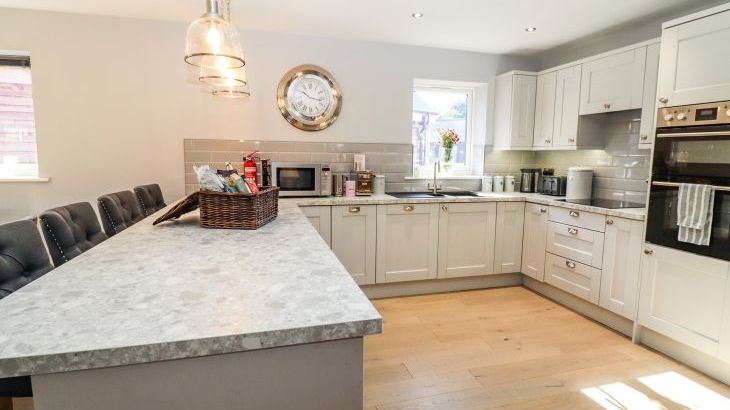 Lake View Lodge - Photo 11