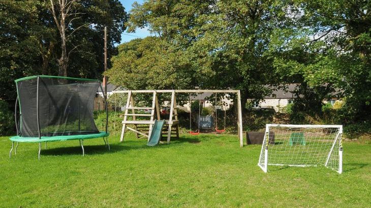 St Keverne - Photo 23