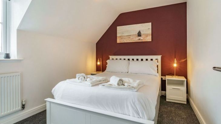 Lantern House - Photo 13