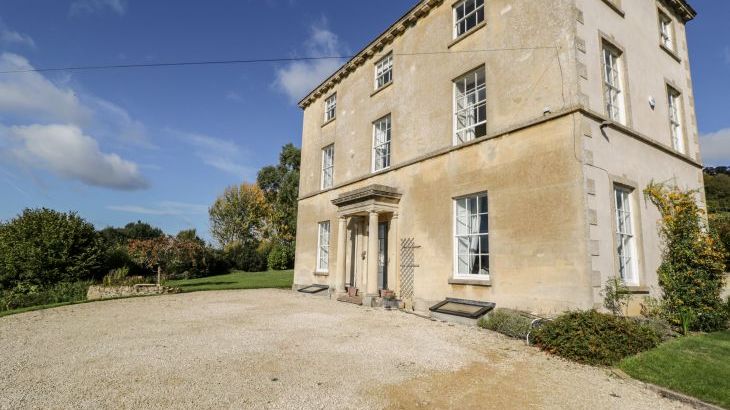 Rockstowes House - Photo 1