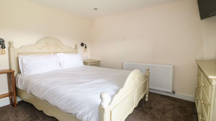 Top Hill Farm Cottage - Photo 10