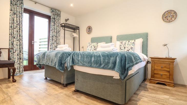 Pol Glas Hall - Photo 24