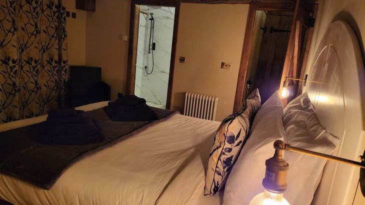 Green Barn - Photo 12