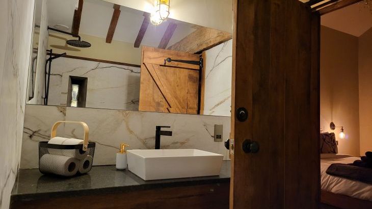 Green Barn - Photo 19