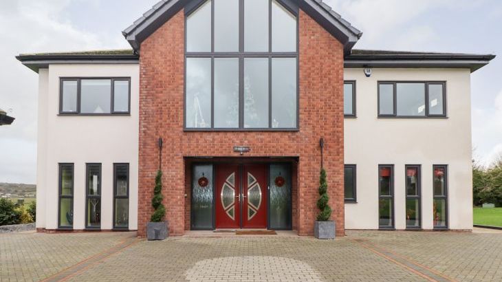 Ty Marlyn - Main Photo