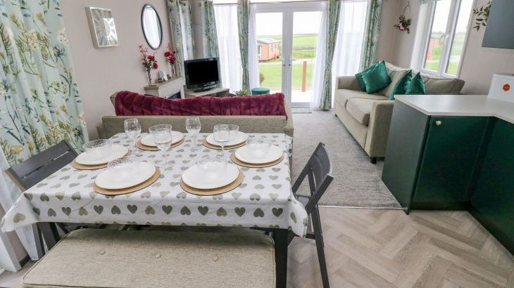 Oyster Lodge - Photo 5