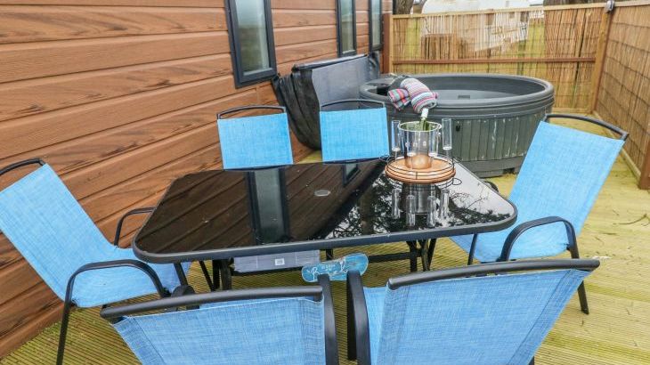 Oyster Lodge - Photo 16