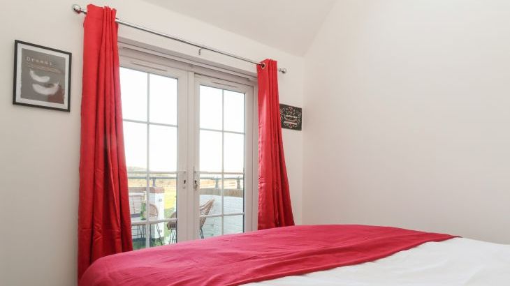 The Beach House - Photo 30