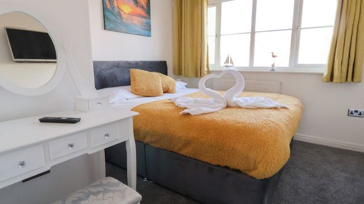 The Beach House - Photo 19