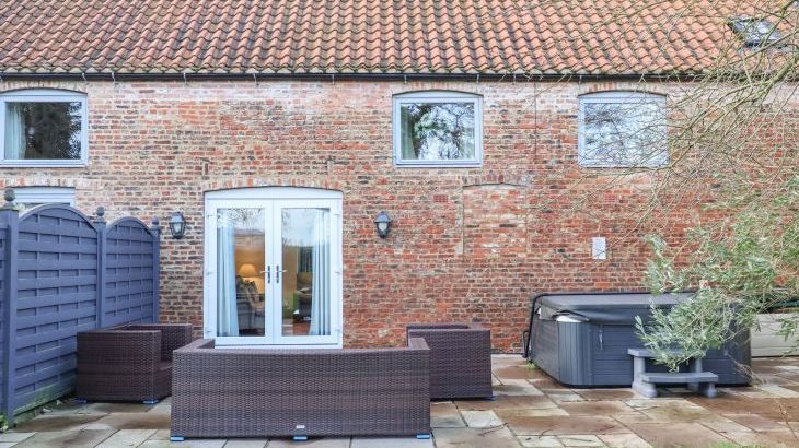 Hornington Lodge - Main Photo