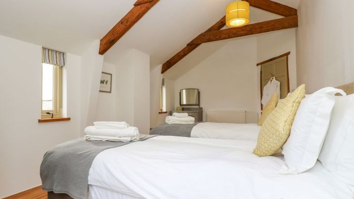 Woodfield Coach House - Photo 20