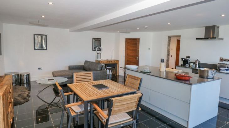 Lower Lake View - Photo 4