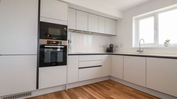 Lavender House - Photo 12