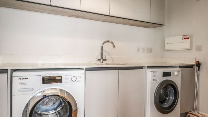 Lavender House - Photo 13