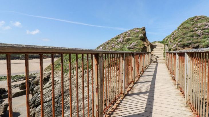 Porth Cove - Photo 44