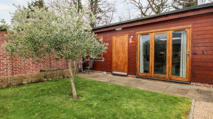 Rabbit's Warren - Main Photo