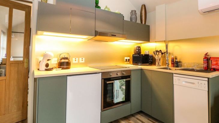 Red Brick Retreat - Photo 10