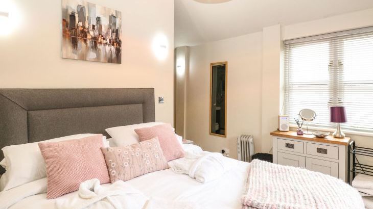 Red Brick Retreat - Photo 11