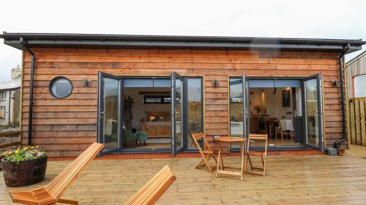 Tin Shed - Main Photo