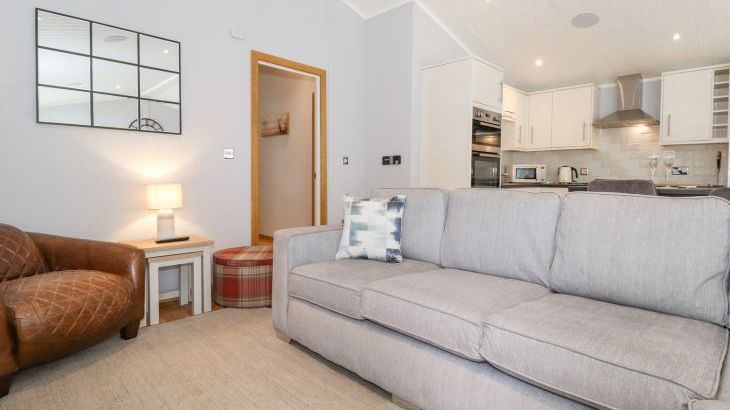 Lakes Lodge - Photo 5