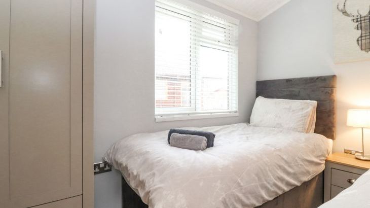 Lakes Lodge - Photo 25