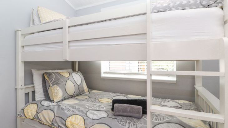 Lakes Lodge - Photo 26