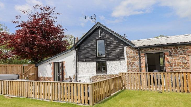 Strawberry Bank - Kingfisher - Main Photo