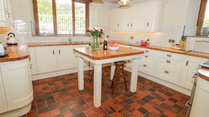 Gwern Borter Manor - Photo 11