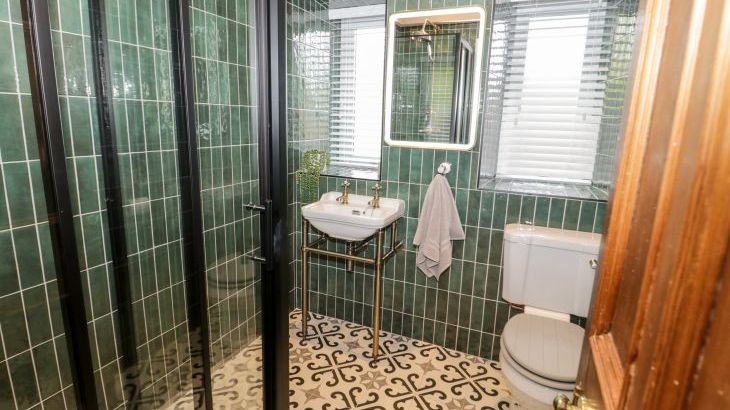 Gwern Borter Manor - Photo 21