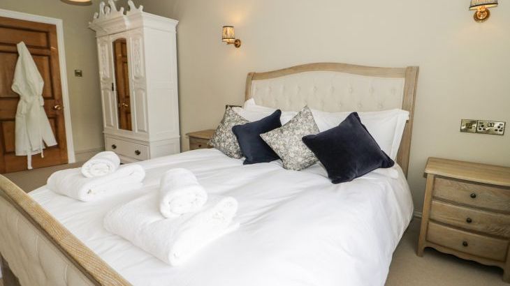 Gwern Borter Manor - Photo 31