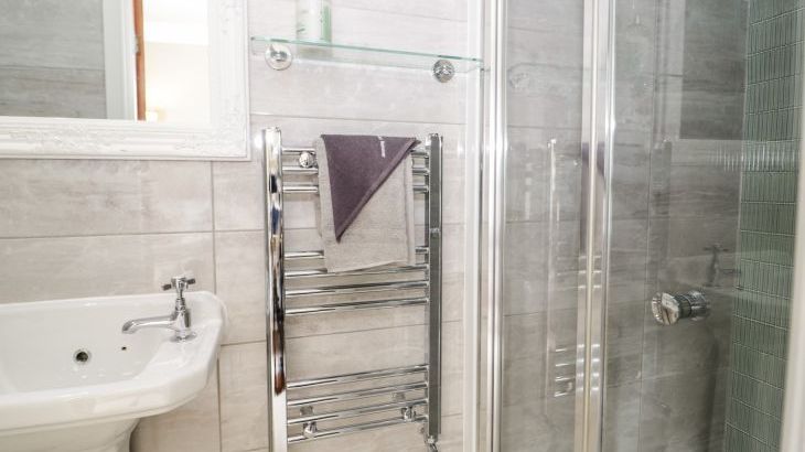 Gwern Borter Manor - Photo 32