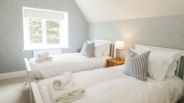 Gwern Borter Manor - Photo 40