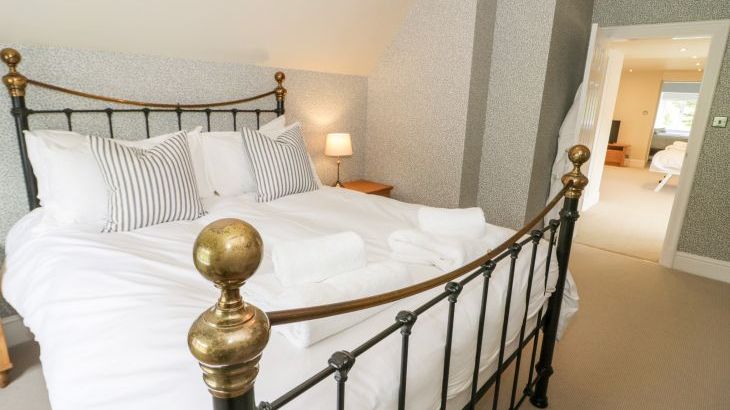 Gwern Borter Manor - Photo 42