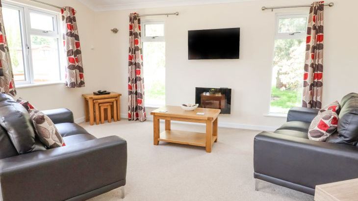 Callow Lodge 22 - Photo 3