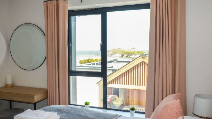 Porth Cove - Photo 16