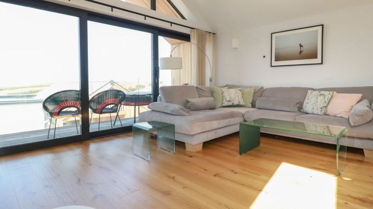 Porth Cove - Photo 5